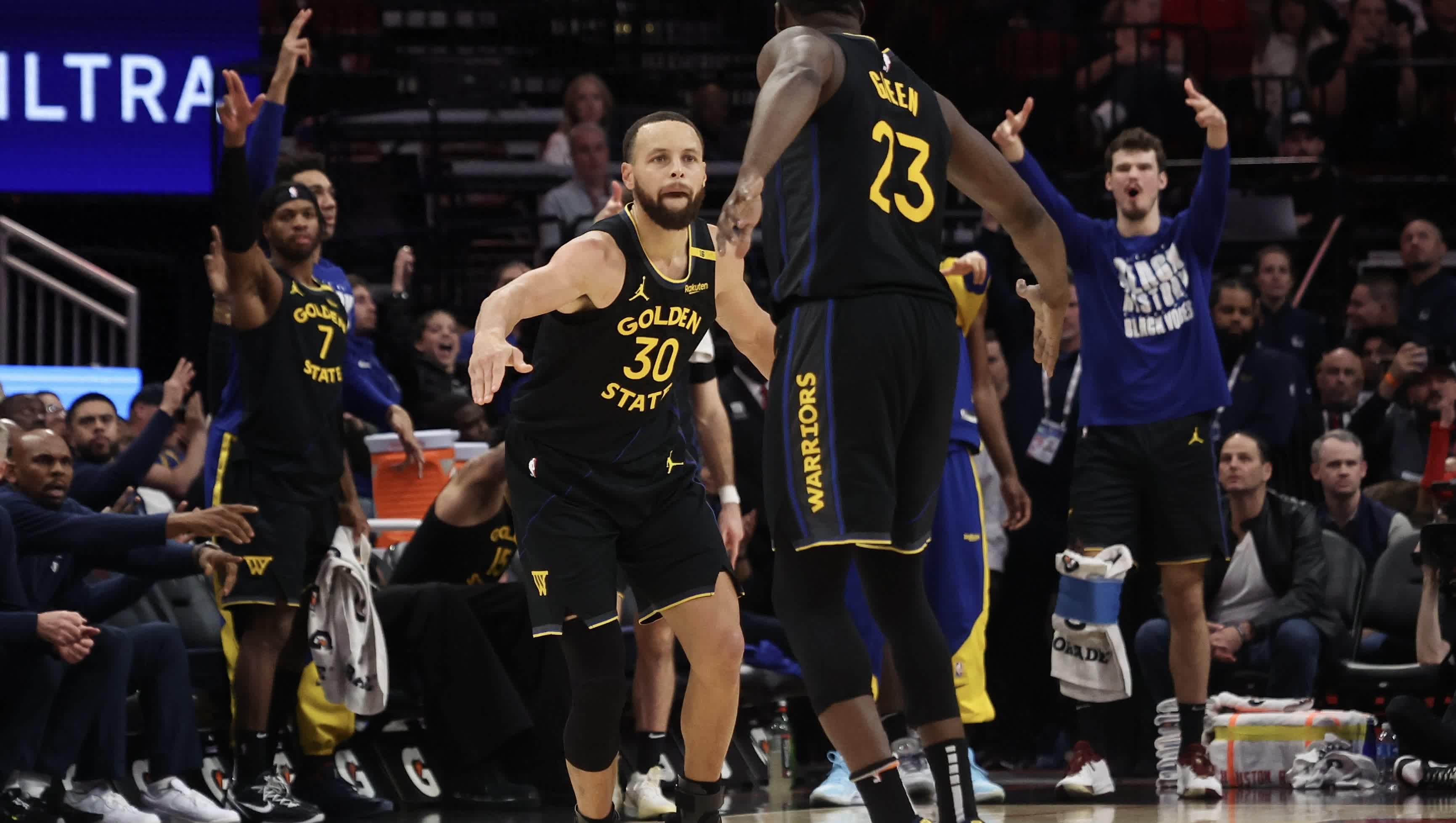 九游体育官方网站-掘金不断突破！，库里连续十场比赛得分超过爆冷上演精彩一战的简单介绍