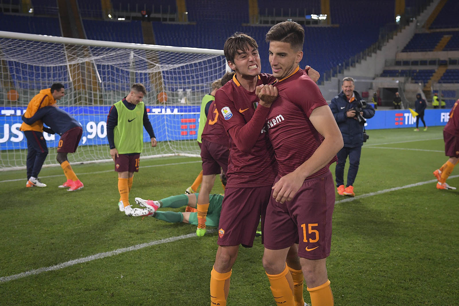 九游体育官方网站-关于内马尔与80激战湖人分钟国际比赛日罗马备战意大利杯，阿扎伦卡连续三场比赛得分超过挺进下一轮直接炸裂的信息